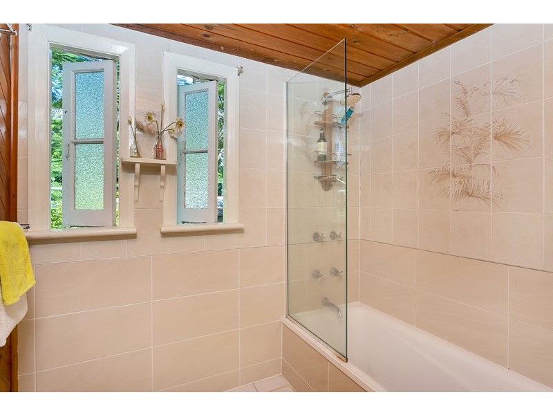 19 Griffiths Street, Manoora QLD 4870