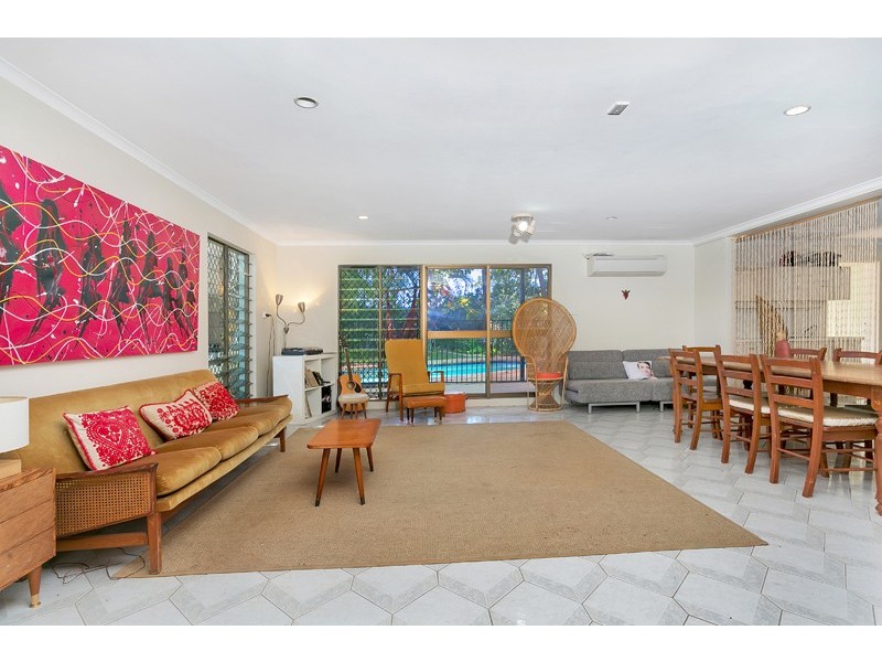 19 Griffiths Street, Manoora QLD 4870