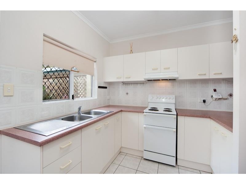 4/2 Grantala Street, Manoora QLD 4870