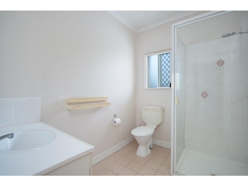 4/2 Grantala Street, Manoora QLD 4870