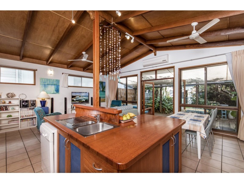 21 Morehead Street, Bungalow QLD 4870