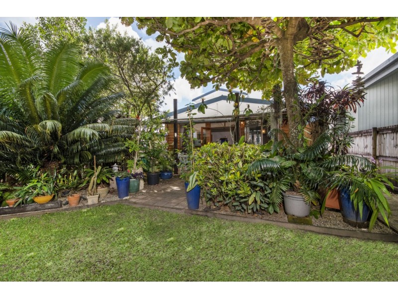 21 Morehead Street, Bungalow QLD 4870