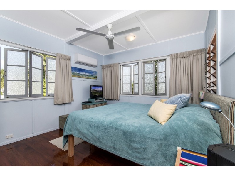 21 Morehead Street, Bungalow QLD 4870
