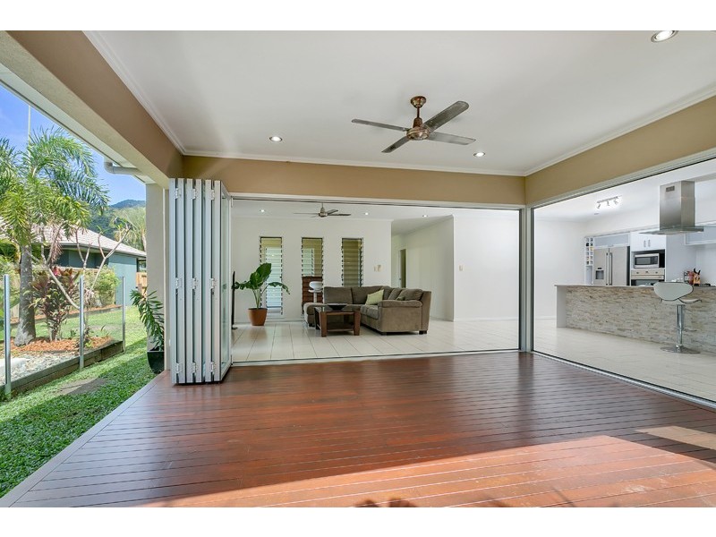 5 Pambula Close, Kewarra Beach QLD 4879