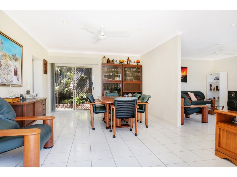 10 Rosemont Court, Mooroobool QLD 4870