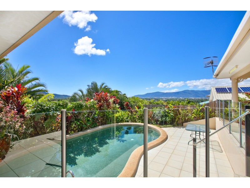 10 Rosemont Court, Mooroobool QLD 4870