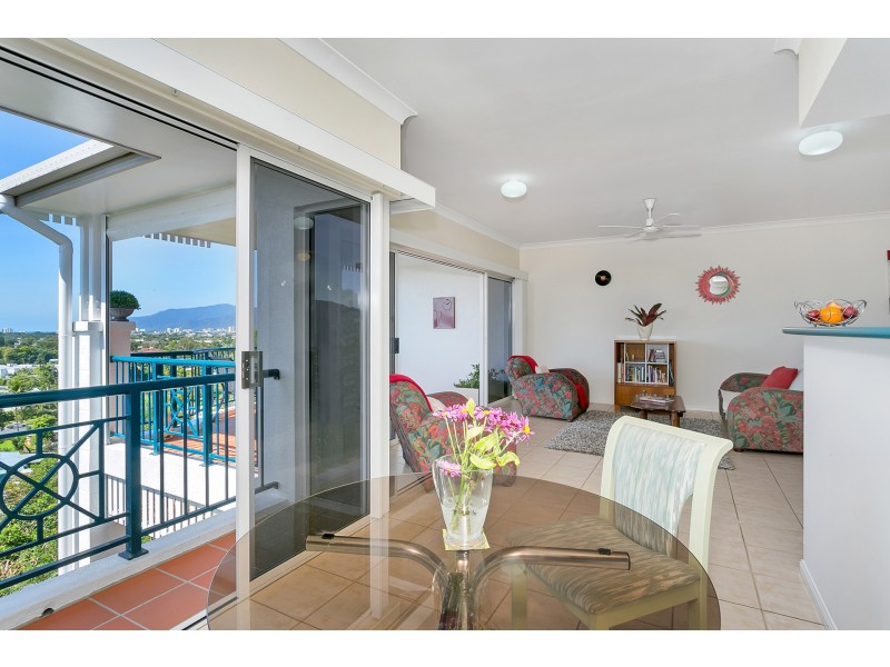 35/8-14 Munro Terrace, Mooroobool QLD 4870