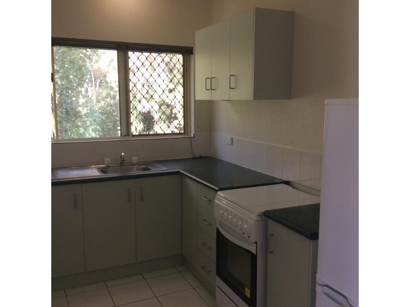 6/150 Pease Street, Manoora QLD 4870