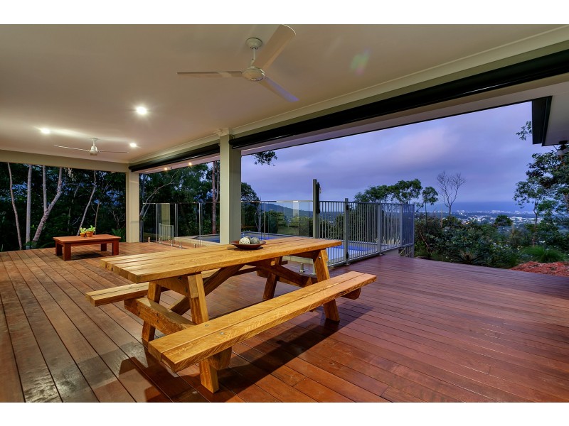 2E Trundle Terrace, Whitfield QLD 4870