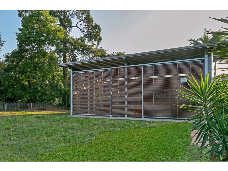 2E Trundle Terrace, Whitfield QLD 4870