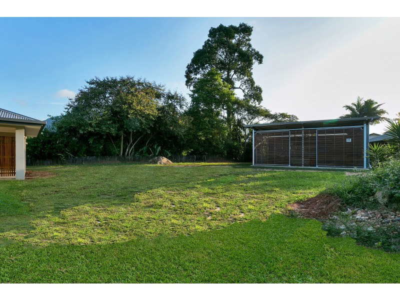 2E Trundle Terrace, Whitfield QLD 4870