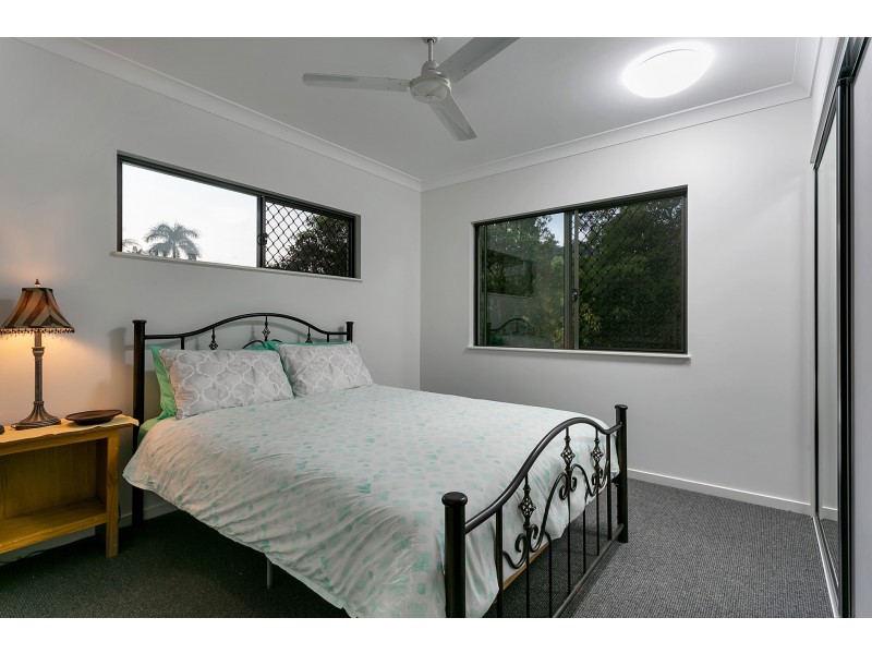 2E Trundle Terrace, Whitfield QLD 4870