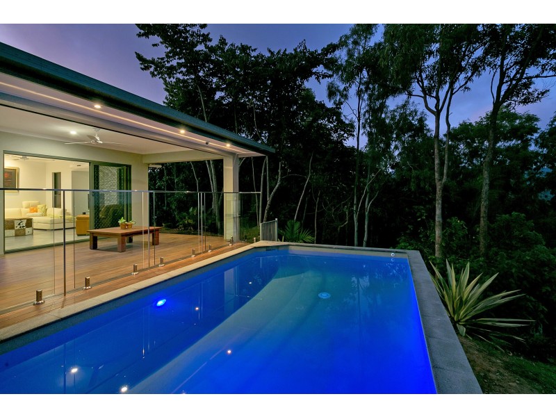 2E Trundle Terrace, Whitfield QLD 4870