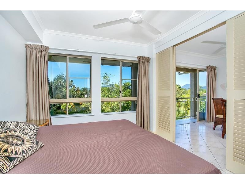 1223/2 Greenslopes Street, Cairns North QLD 4870
