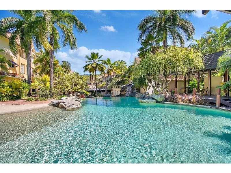 1223/2 Greenslopes Street, Cairns North QLD 4870