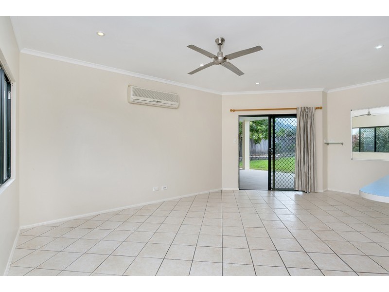 12 Rafferty Street, White Rock QLD 4868