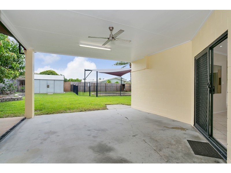 12 Rafferty Street, White Rock QLD 4868