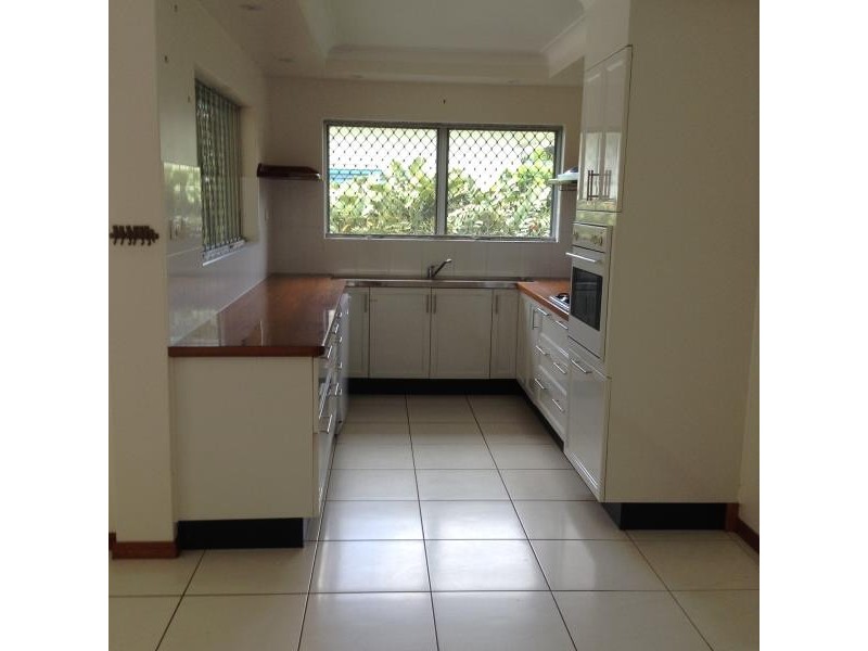 1/123 Greenslopes St, Edge Hill QLD 4870