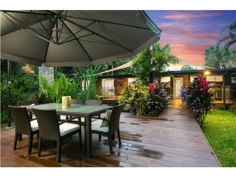 22 Nolan Street, Whitfield QLD 4870