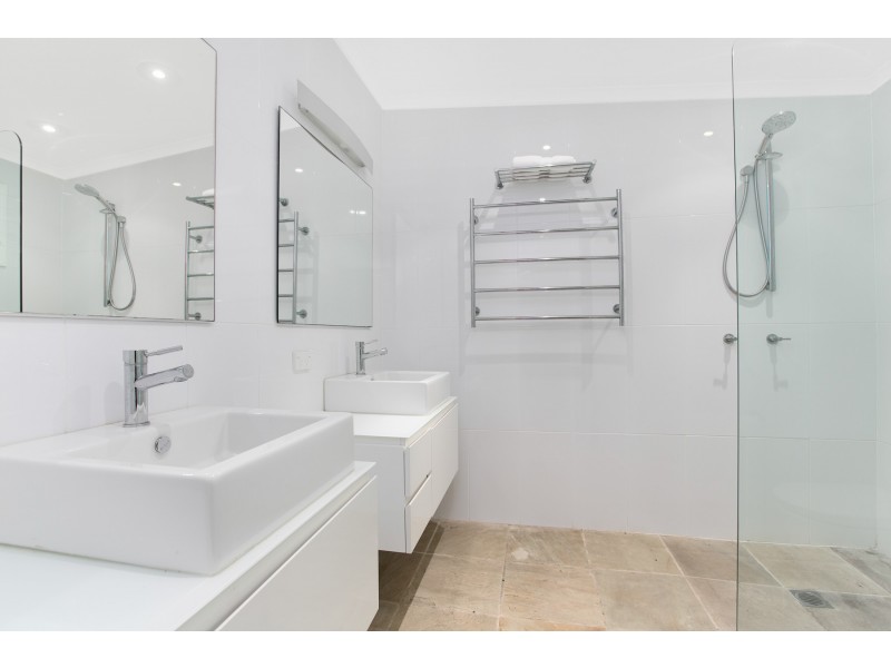 22 Nolan Street, Whitfield QLD 4870