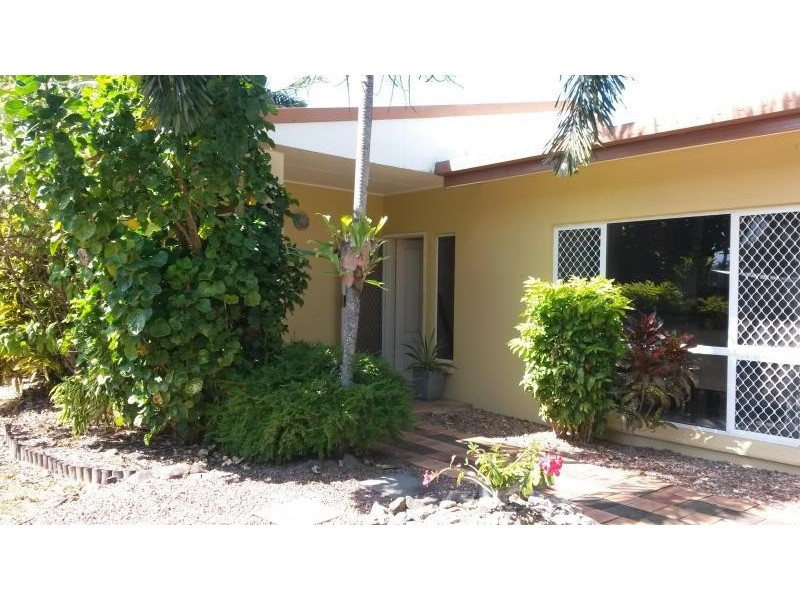 3 Caribbean Street, Holloways Beach QLD 4878