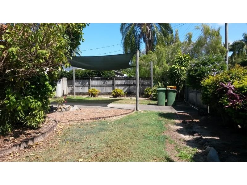 3 Caribbean Street, Holloways Beach QLD 4878