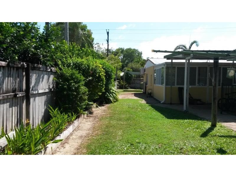 3 Caribbean Street, Holloways Beach QLD 4878