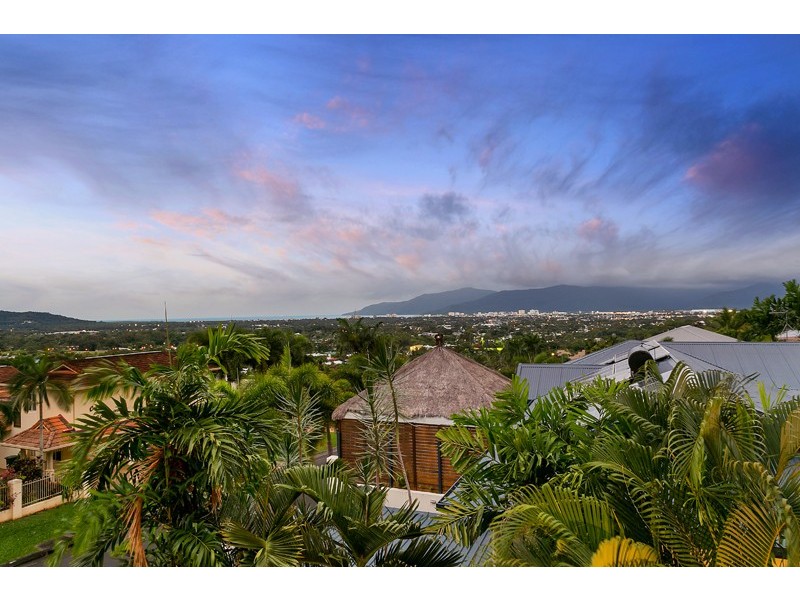 21 Rosemont Court, Mooroobool QLD 4870