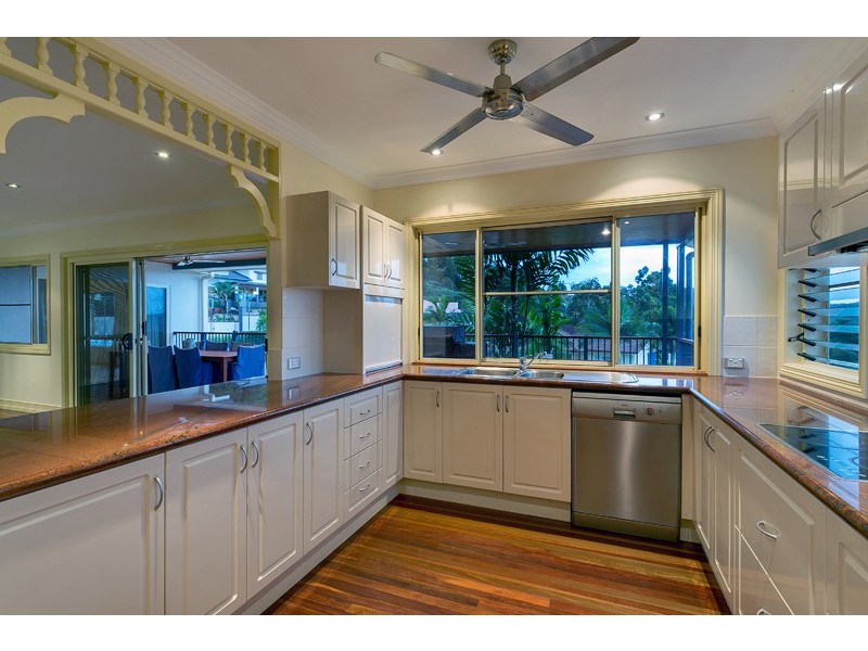 21 Rosemont Court, Mooroobool QLD 4870