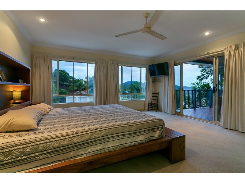 21 Rosemont Court, Mooroobool QLD 4870