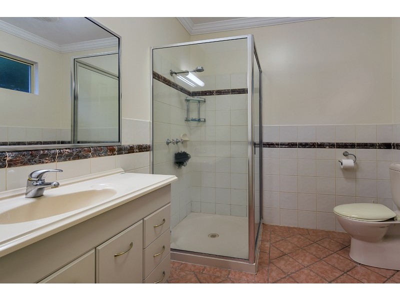 21 Rosemont Court, Mooroobool QLD 4870