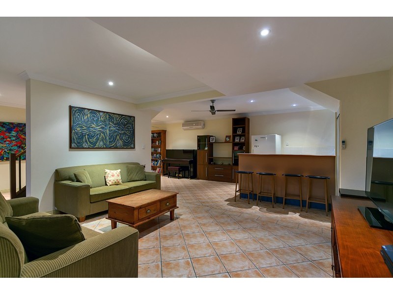 21 Rosemont Court, Mooroobool QLD 4870