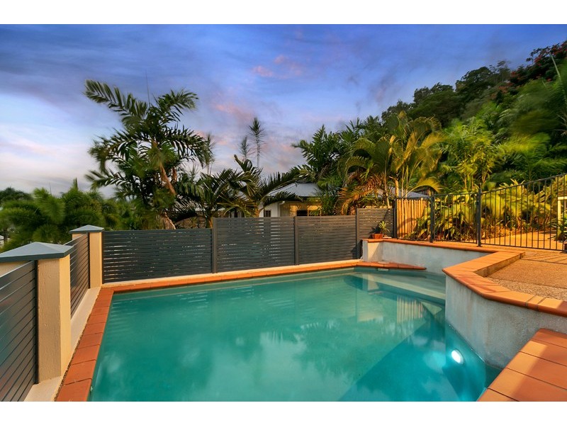 21 Rosemont Court, Mooroobool QLD 4870