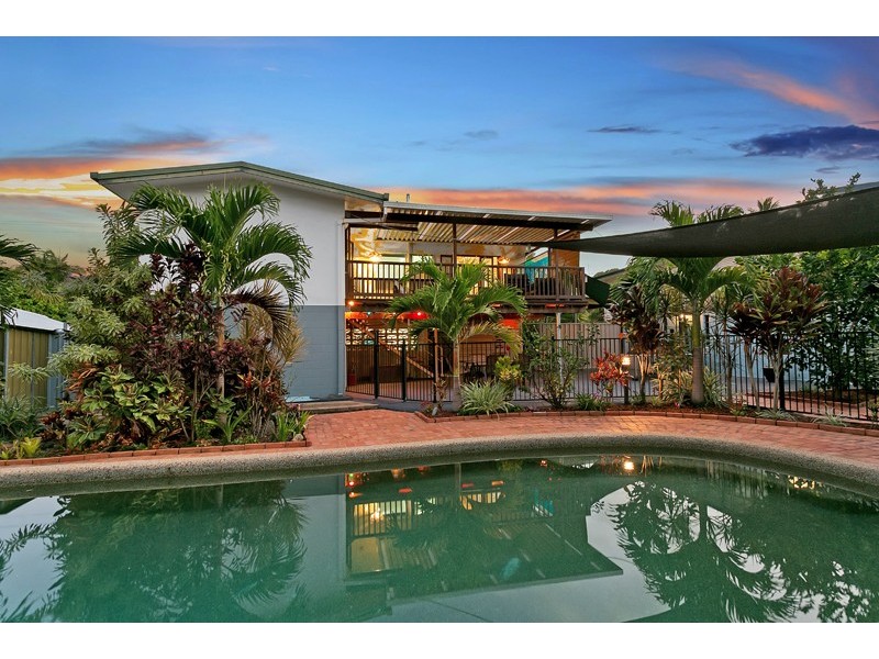80 MacIlwraith Street, Manoora QLD 4870