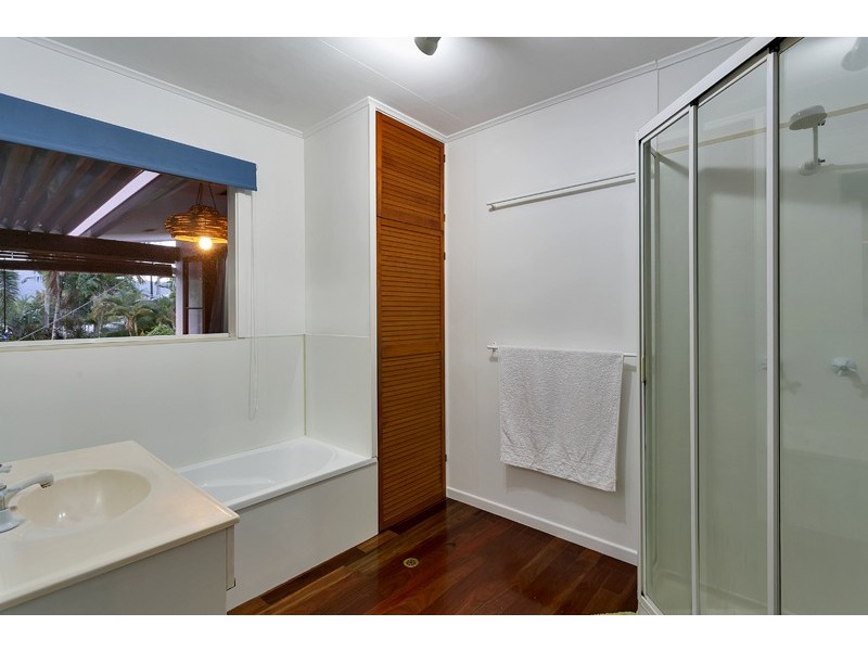 80 MacIlwraith Street, Manoora QLD 4870