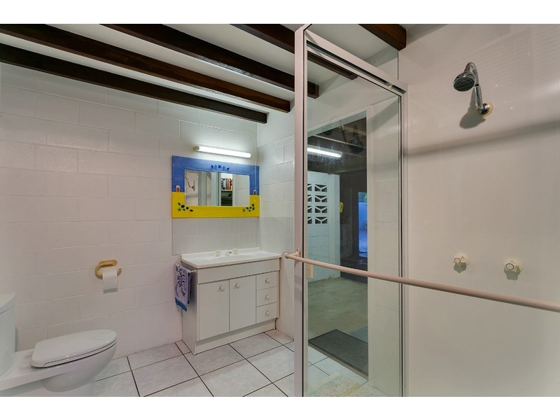 80 MacIlwraith Street, Manoora QLD 4870