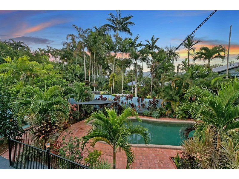 80 MacIlwraith Street, Manoora QLD 4870