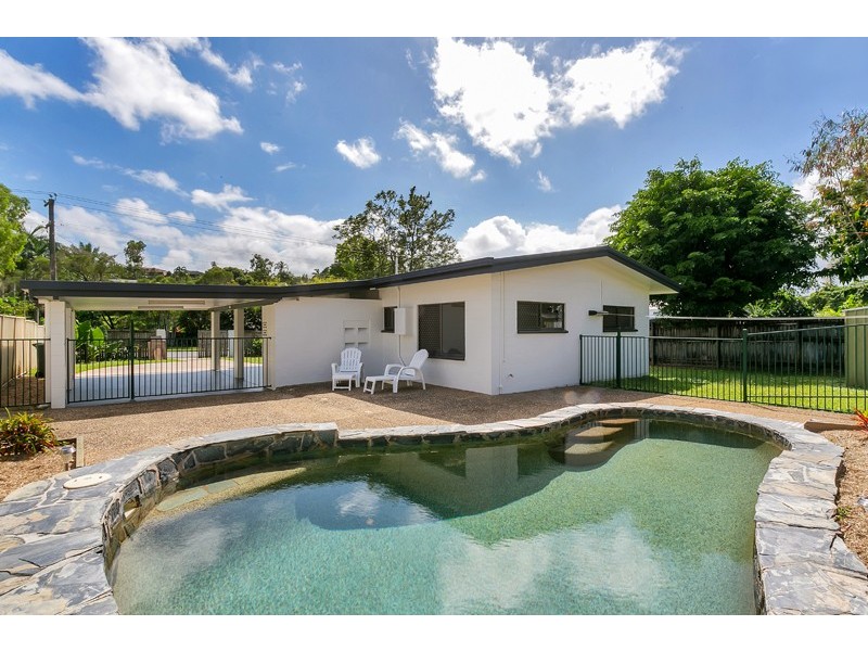 47 Beatrice Street, Mooroobool QLD 4870