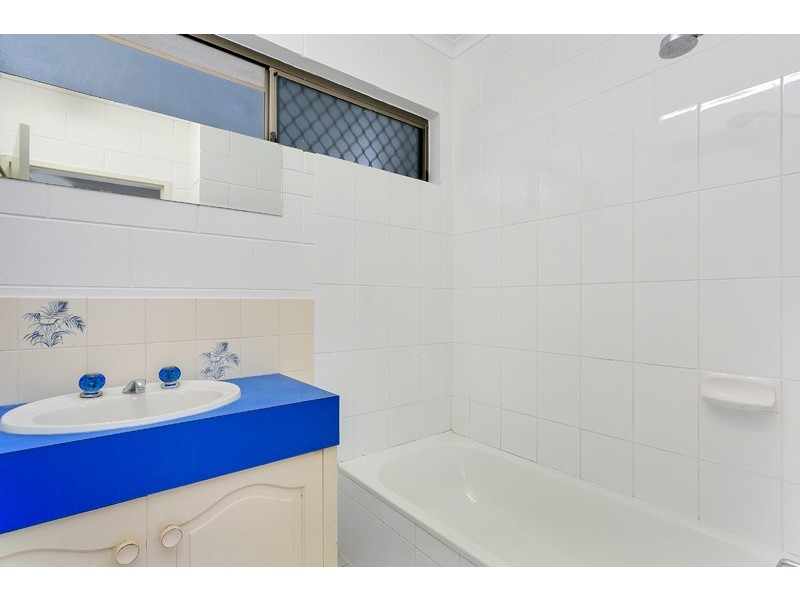 47 Beatrice Street, Mooroobool QLD 4870