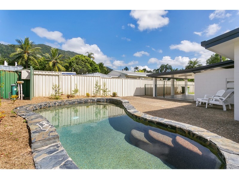 47 Beatrice Street, Mooroobool QLD 4870