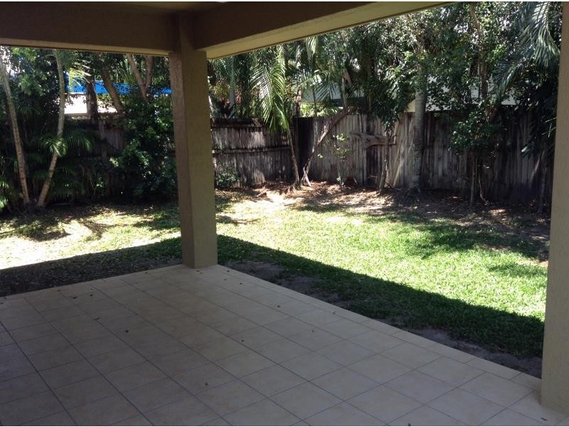 16 Bronte Close, Kewarra Beach QLD 4879