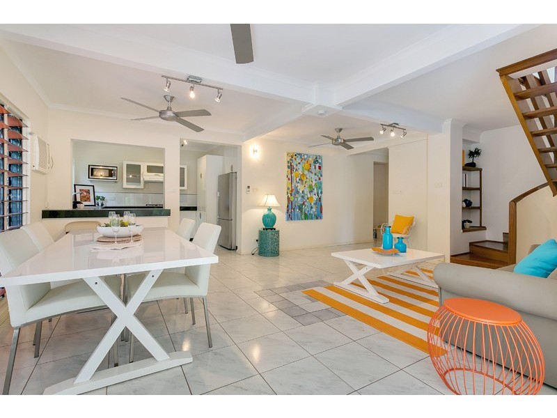 30 Junction Street, Edge Hill QLD 4870