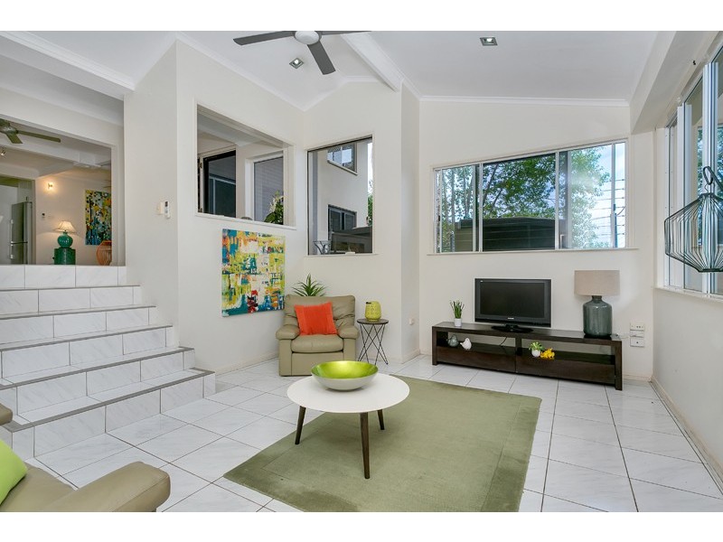 30 Junction Street, Edge Hill QLD 4870