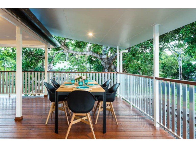 14 John Street, Cairns North QLD 4870