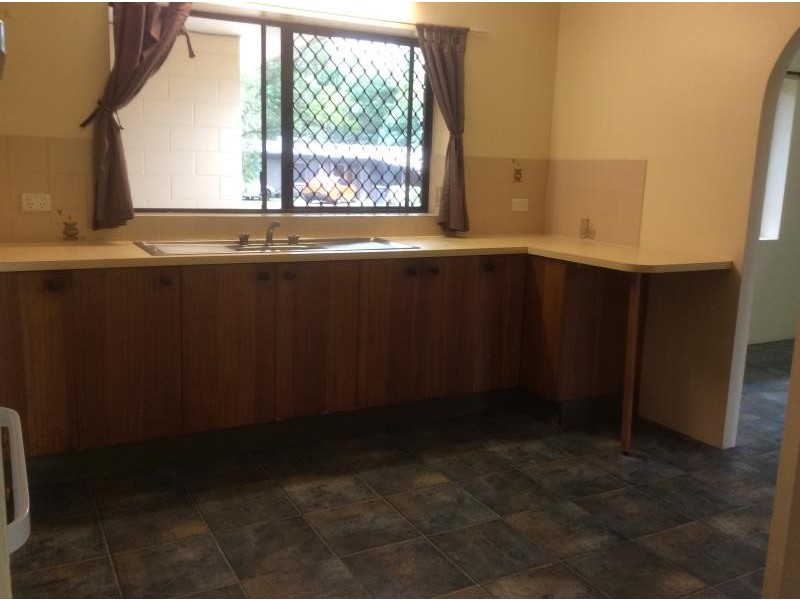 9 Penine Close, Smithfield QLD 4878