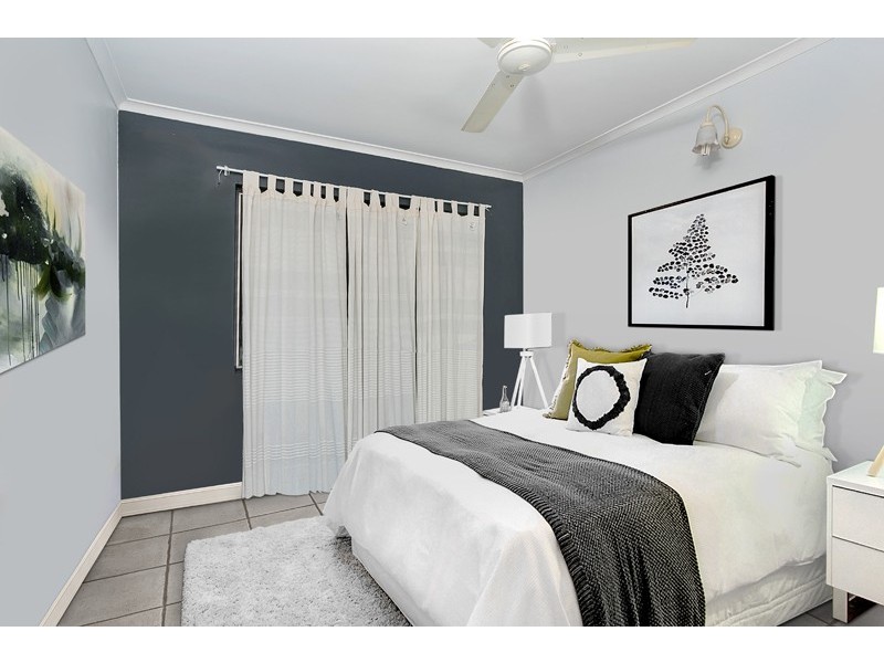 10/284 Lake Street, Cairns North QLD 4870