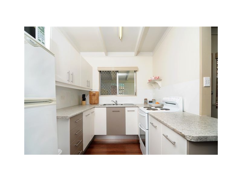 120 McCormack Street, Manunda QLD 4870