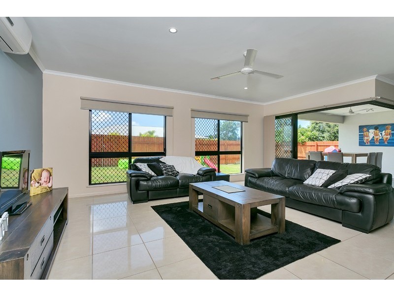 105 Irene Street, Mooroobool QLD 4870