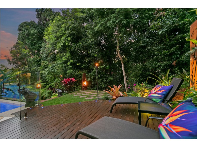 31 Gloucester Street, Whitfield QLD 4870
