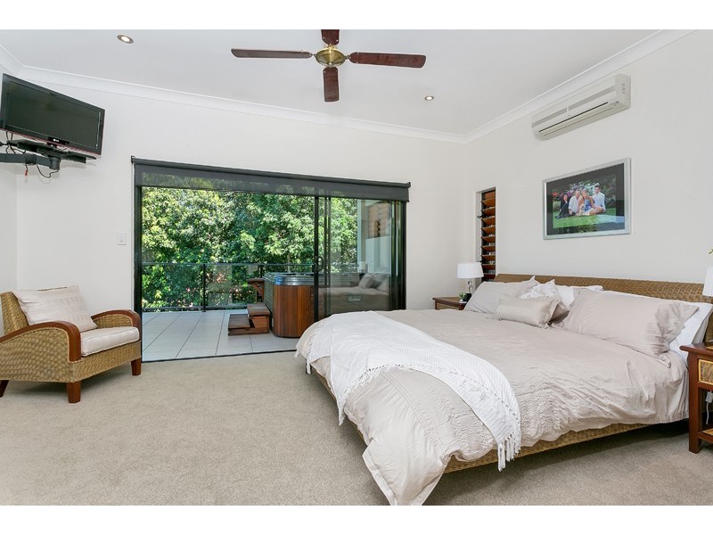 31 Gloucester Street, Whitfield QLD 4870